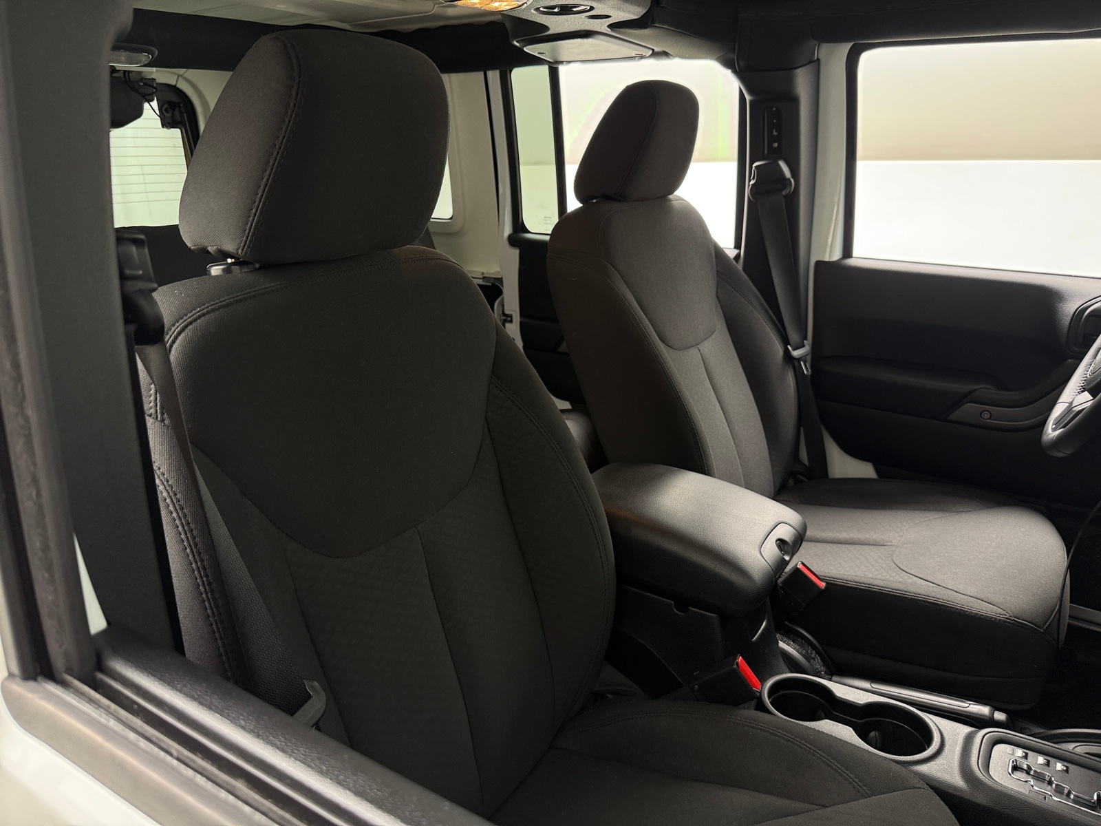 Thumbnail: 2017 Jeep Wrangler - 2