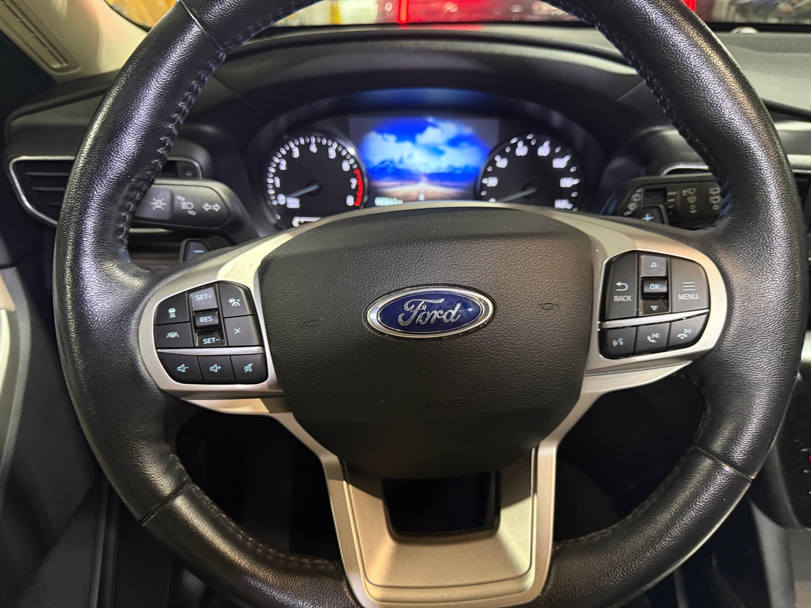 Thumbnail: 2021 Ford Explorer - 4