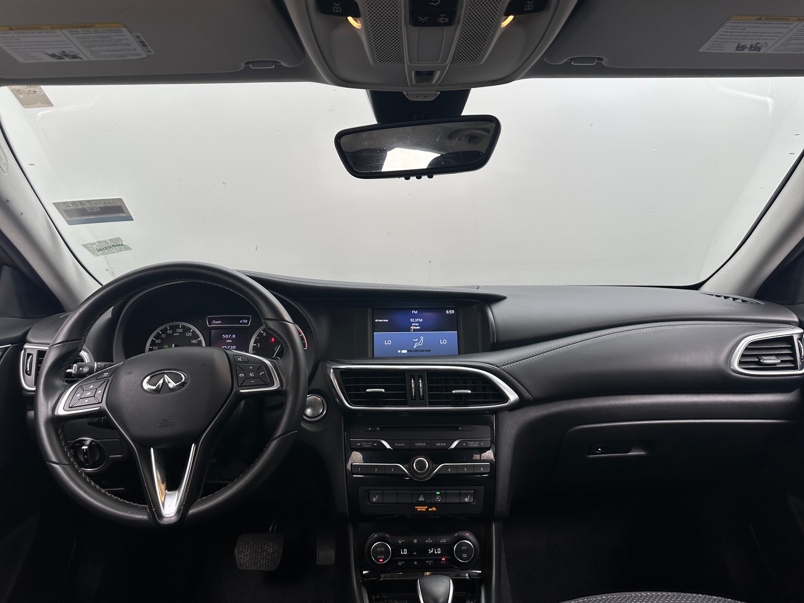 Thumbnail: 2019 INFINITI QX30 - 2