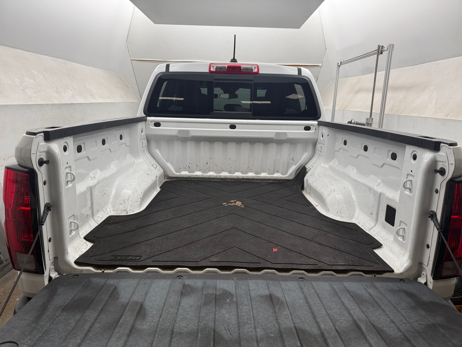 Thumbnail: 2023 Chevrolet Colorado - 7