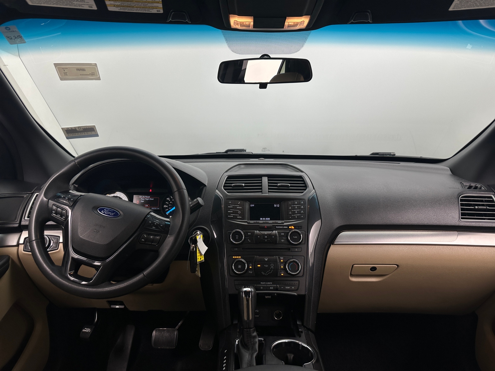 Thumbnail: 2016 Ford Explorer - 3