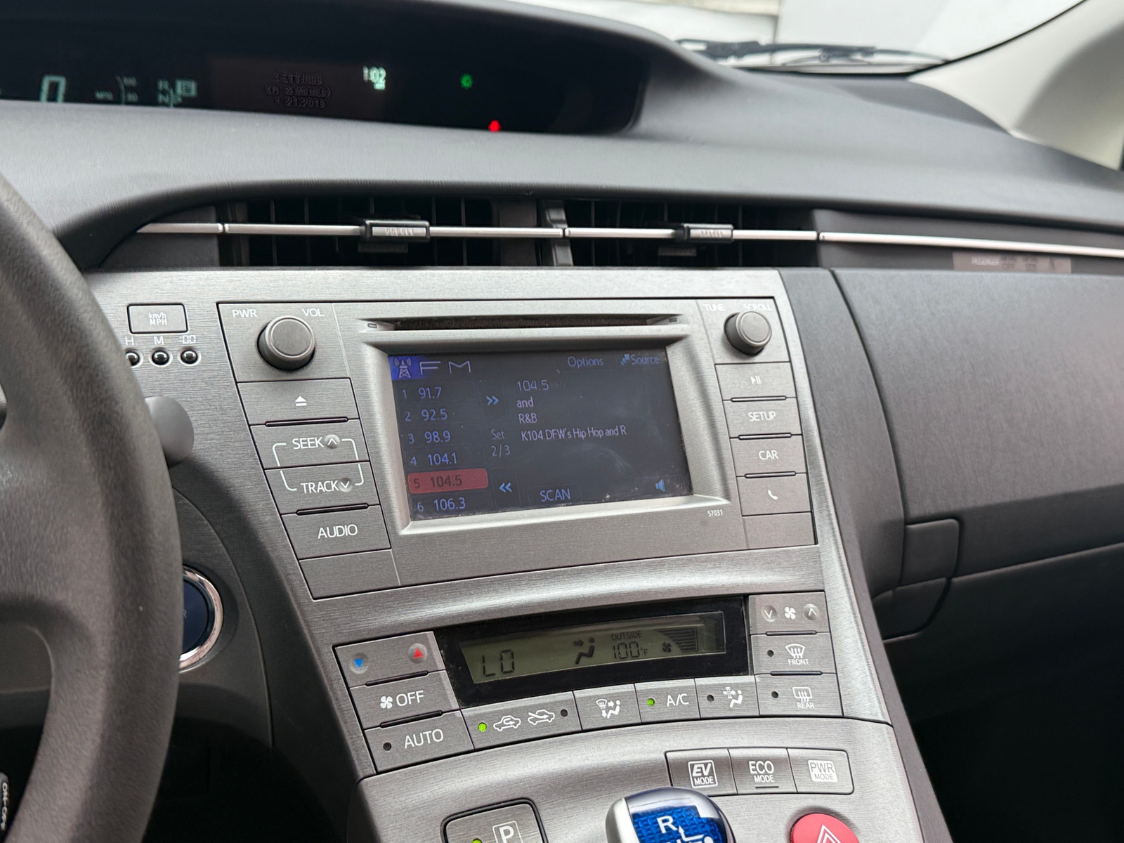 Thumbnail: 2014 Toyota Prius - 4