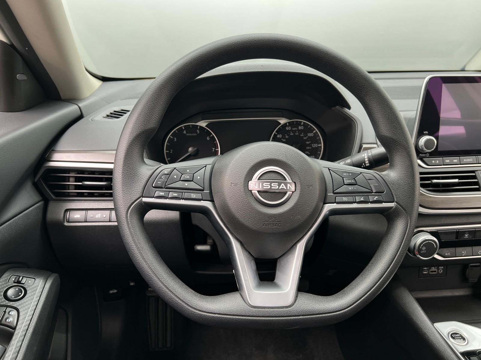 Thumbnail: 2025 Nissan Altima - 5