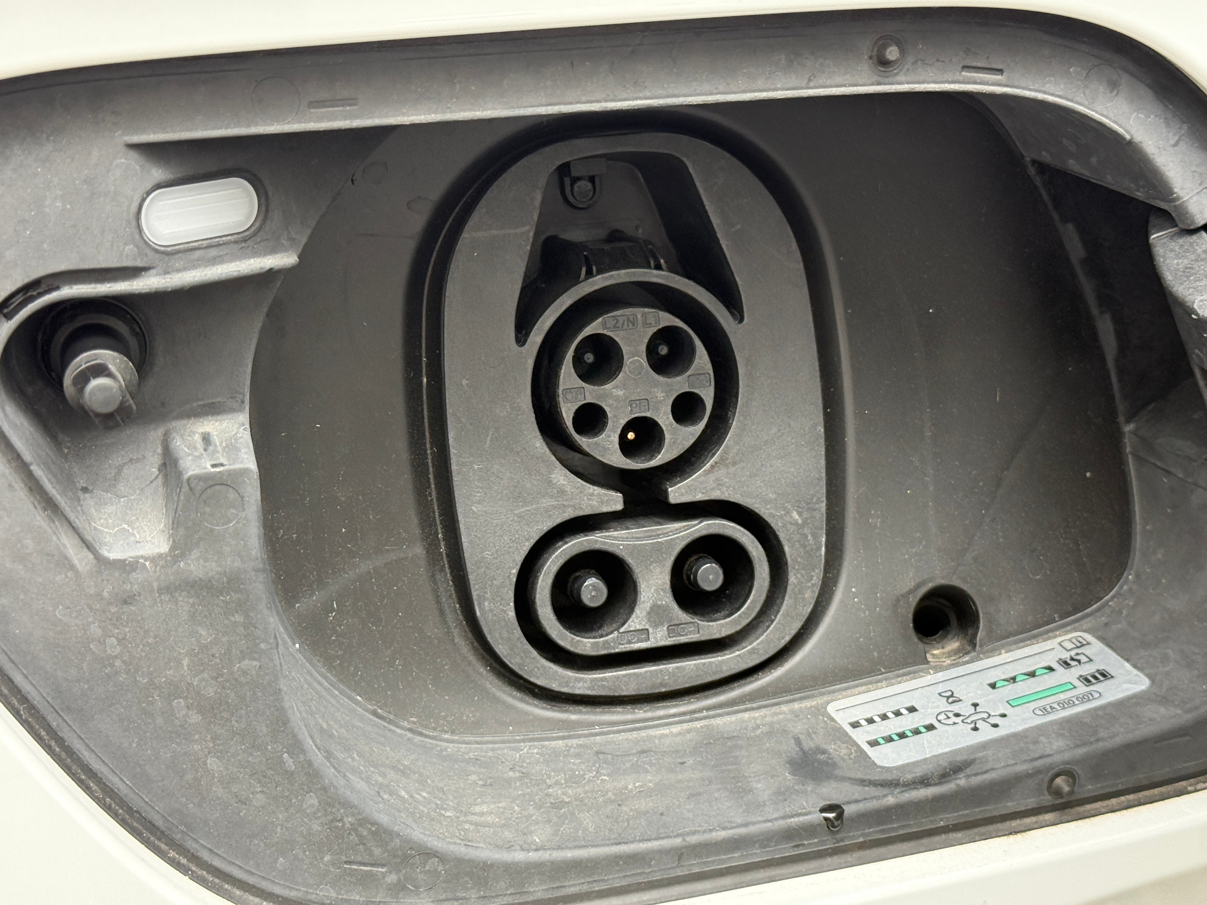 Used 2023 Volkswagen ID.4 PRO S with VIN 1V2VMPE86PC031925 for sale in Auburn, WA