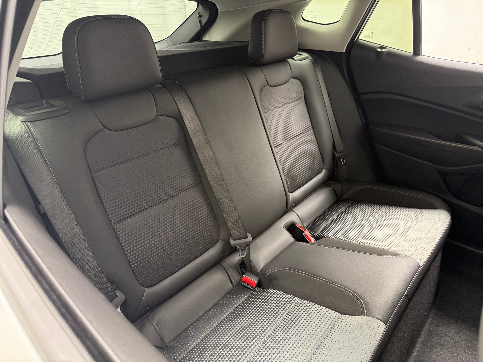Thumbnail: 2025 Chevrolet Trax - 5