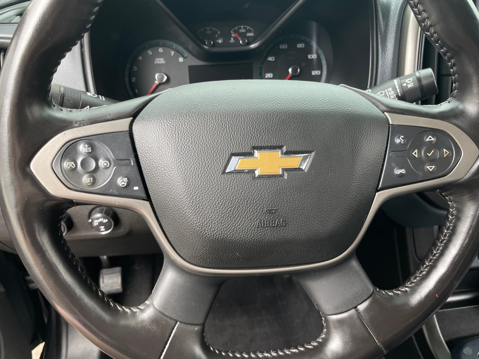 Thumbnail: 2020 Chevrolet Colorado - 4