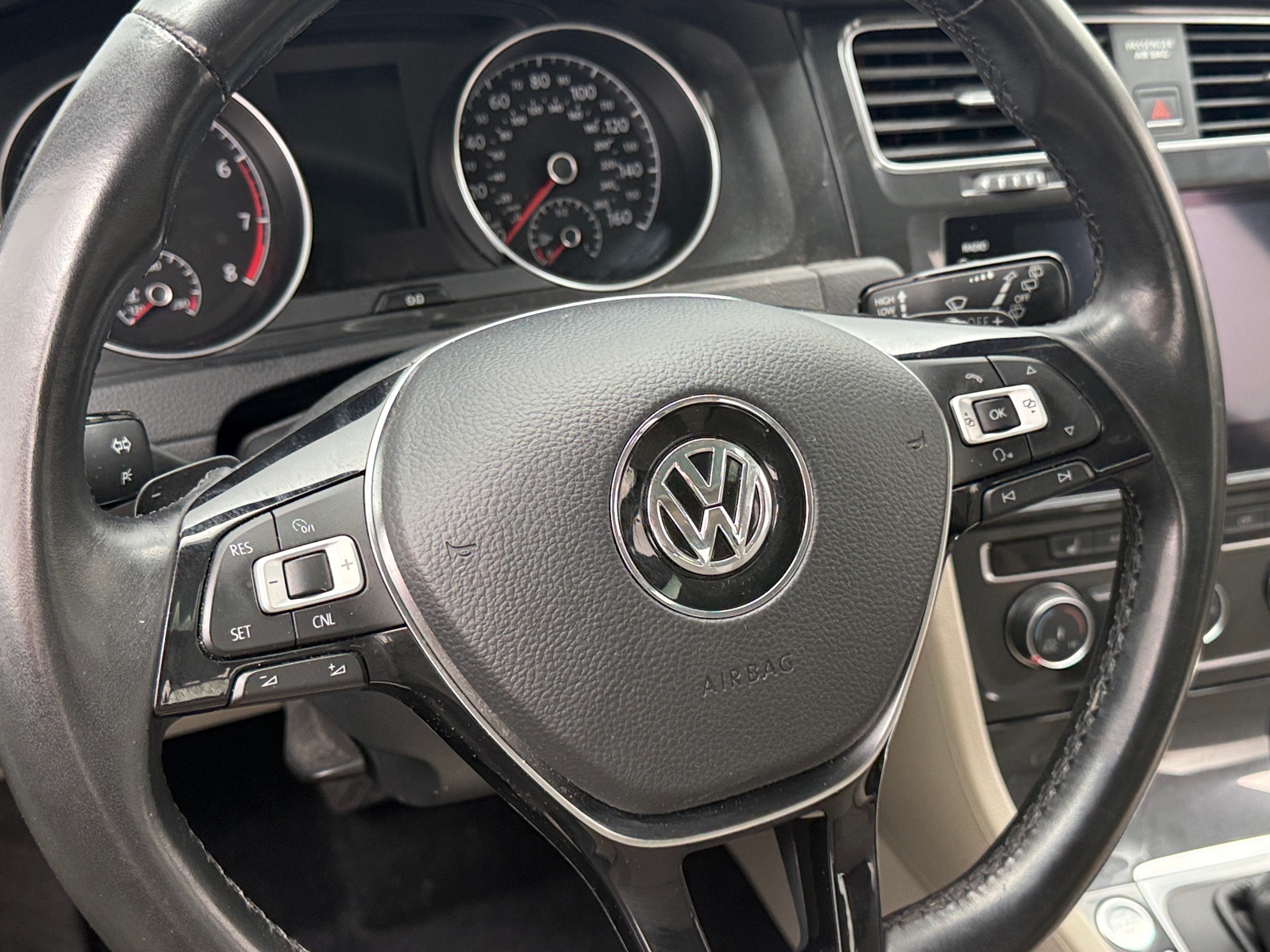 Thumbnail: 2018 Volkswagen Golf - 4