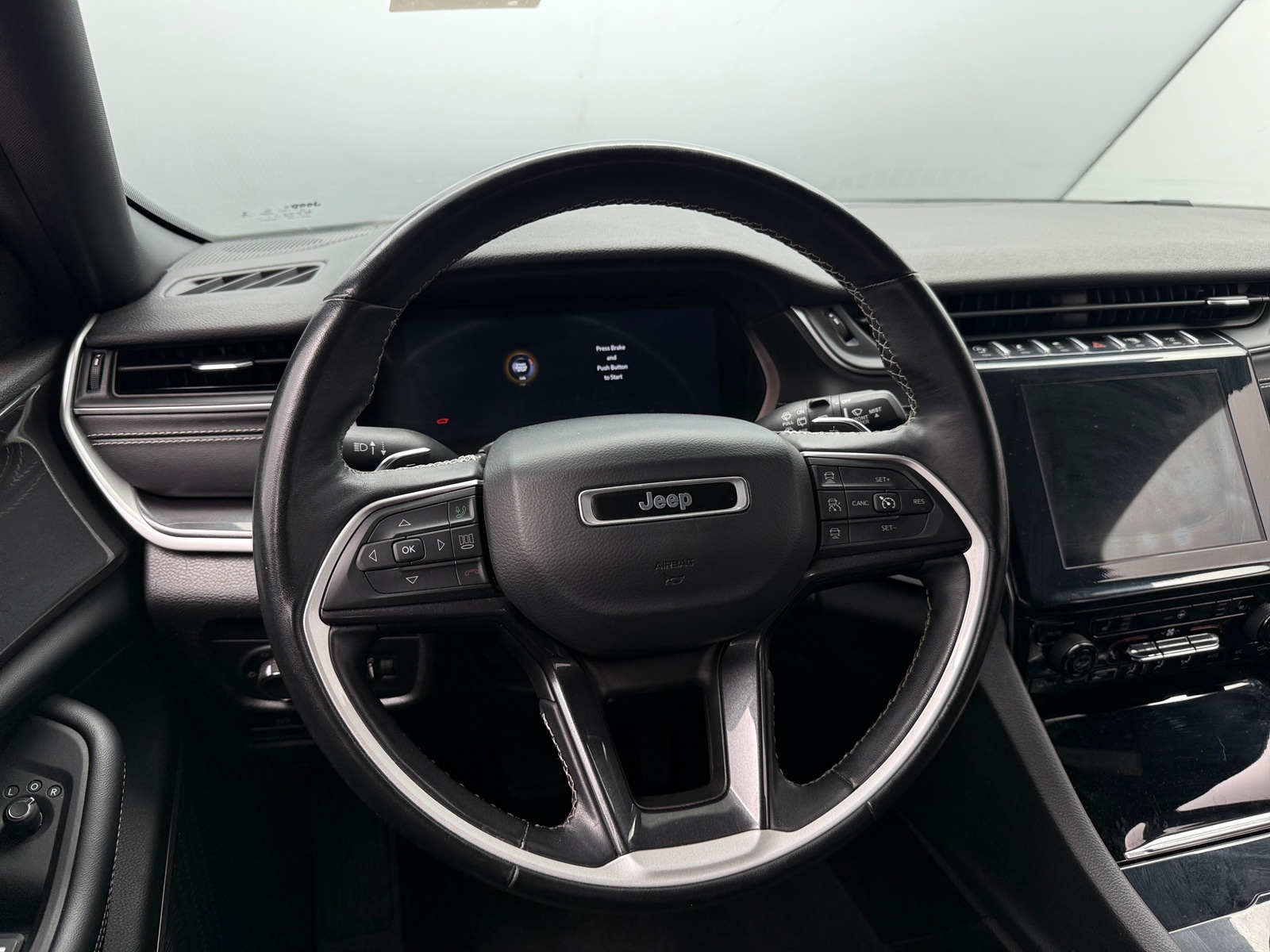 Thumbnail: 2022 Jeep Grand Cherokee L - 4