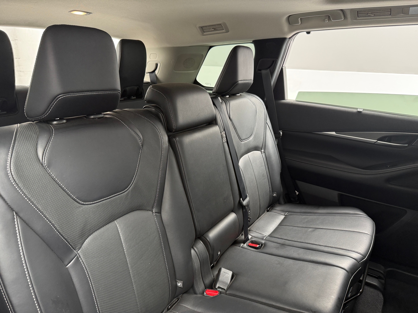 Thumbnail: 2023 INFINITI QX60 - 5