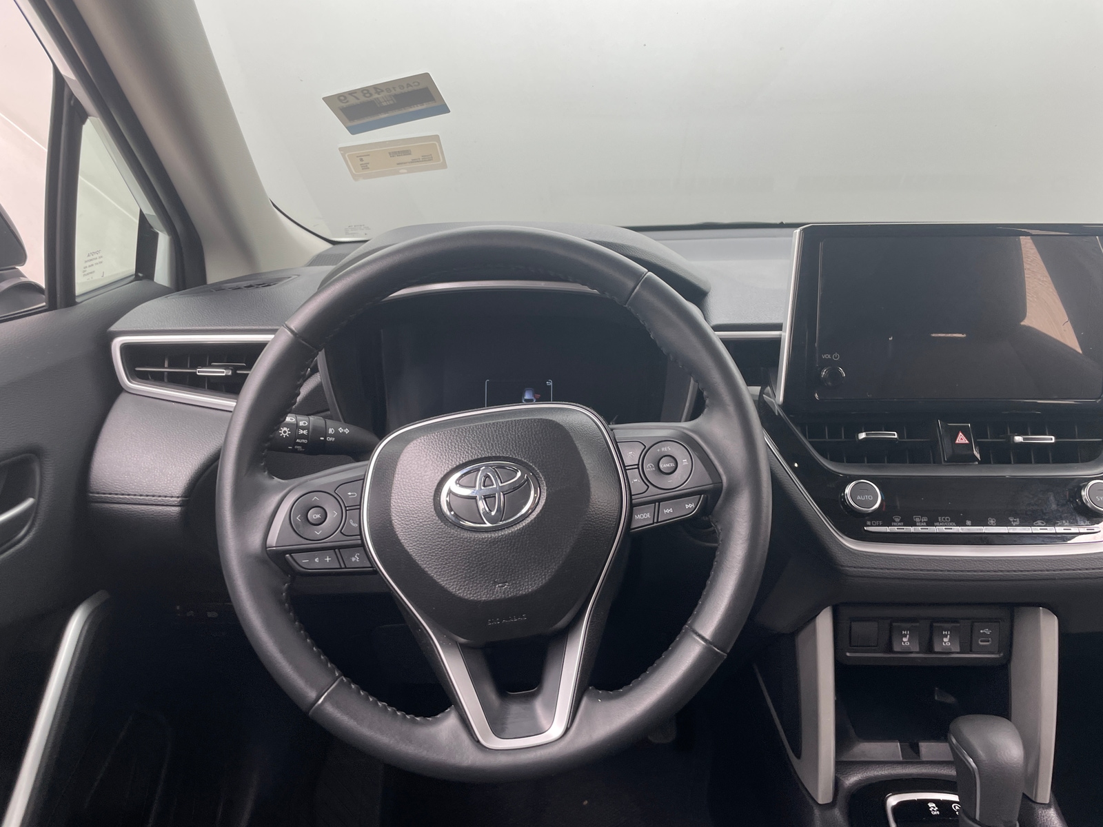 Thumbnail: 2025 Toyota Corolla Cross - 4