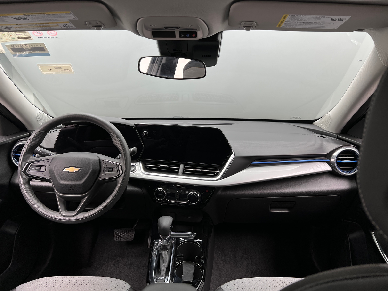 Thumbnail: 2025 Chevrolet Trax - 2