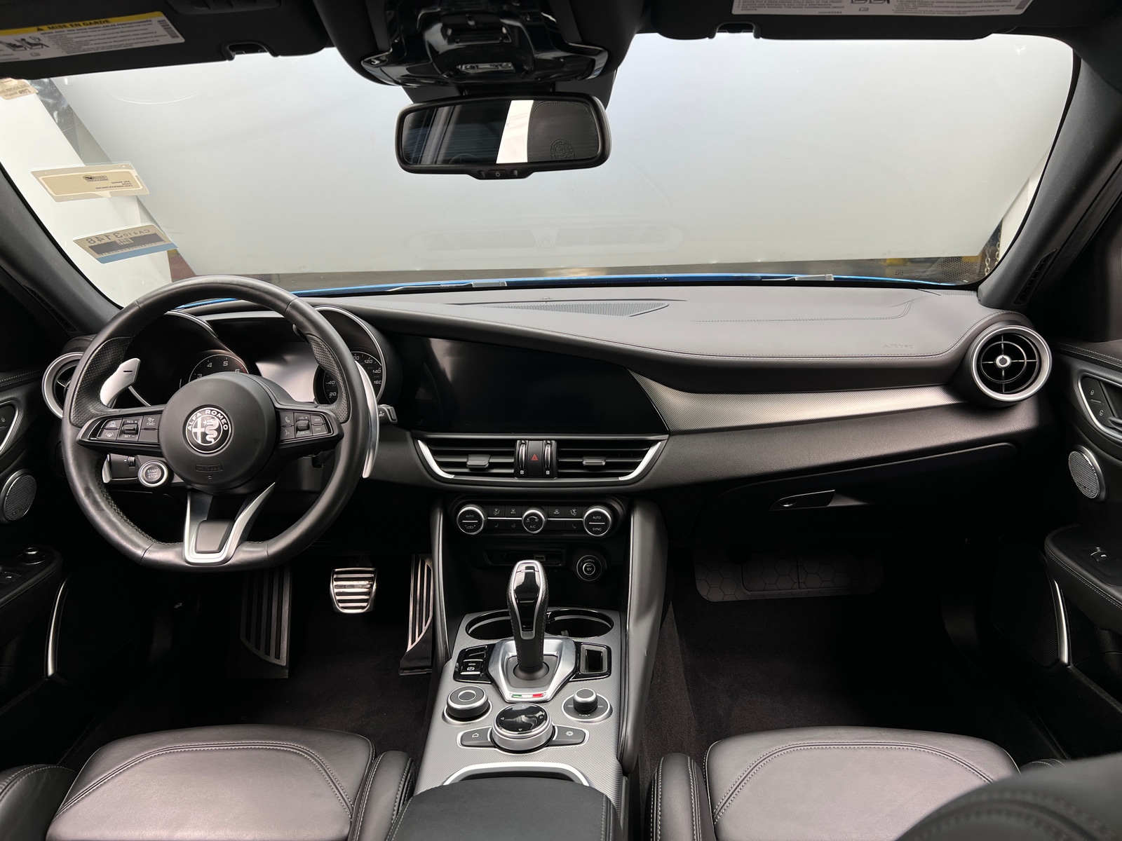 Thumbnail: 2022 Alfa Romeo Giulia - 2