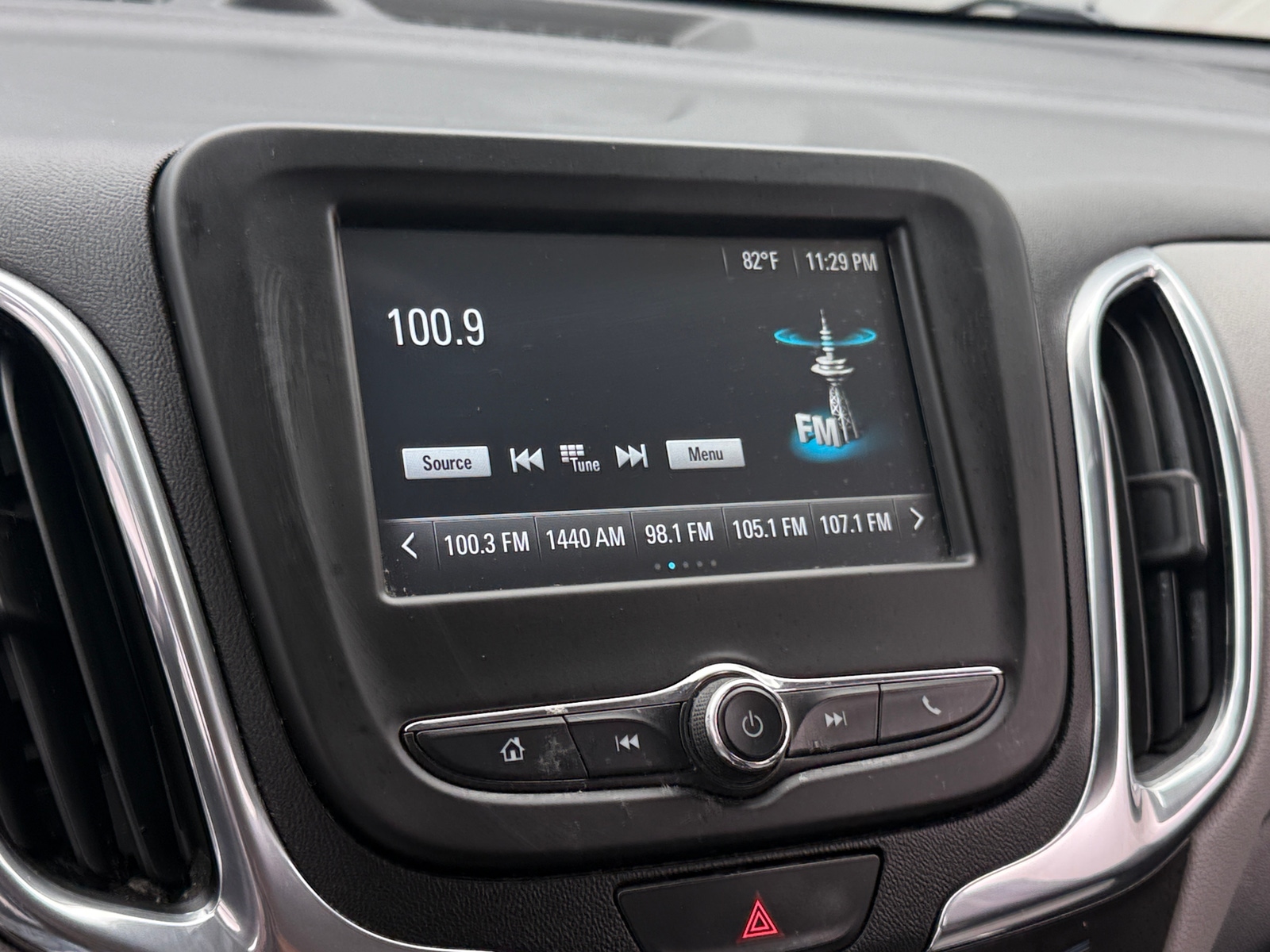 Thumbnail: 2018 Chevrolet Equinox - 4