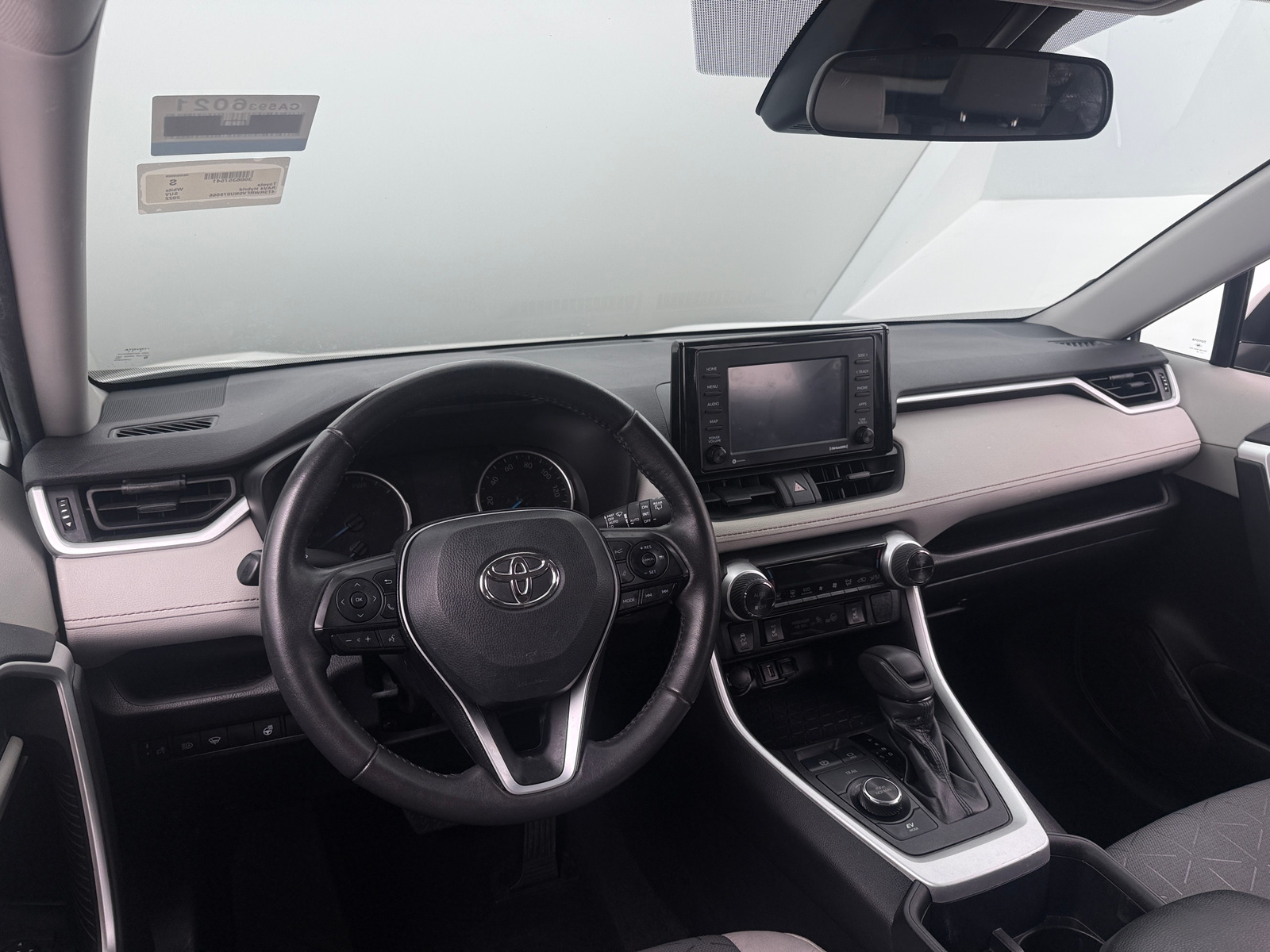 Thumbnail: 2022 Toyota RAV4 - 3