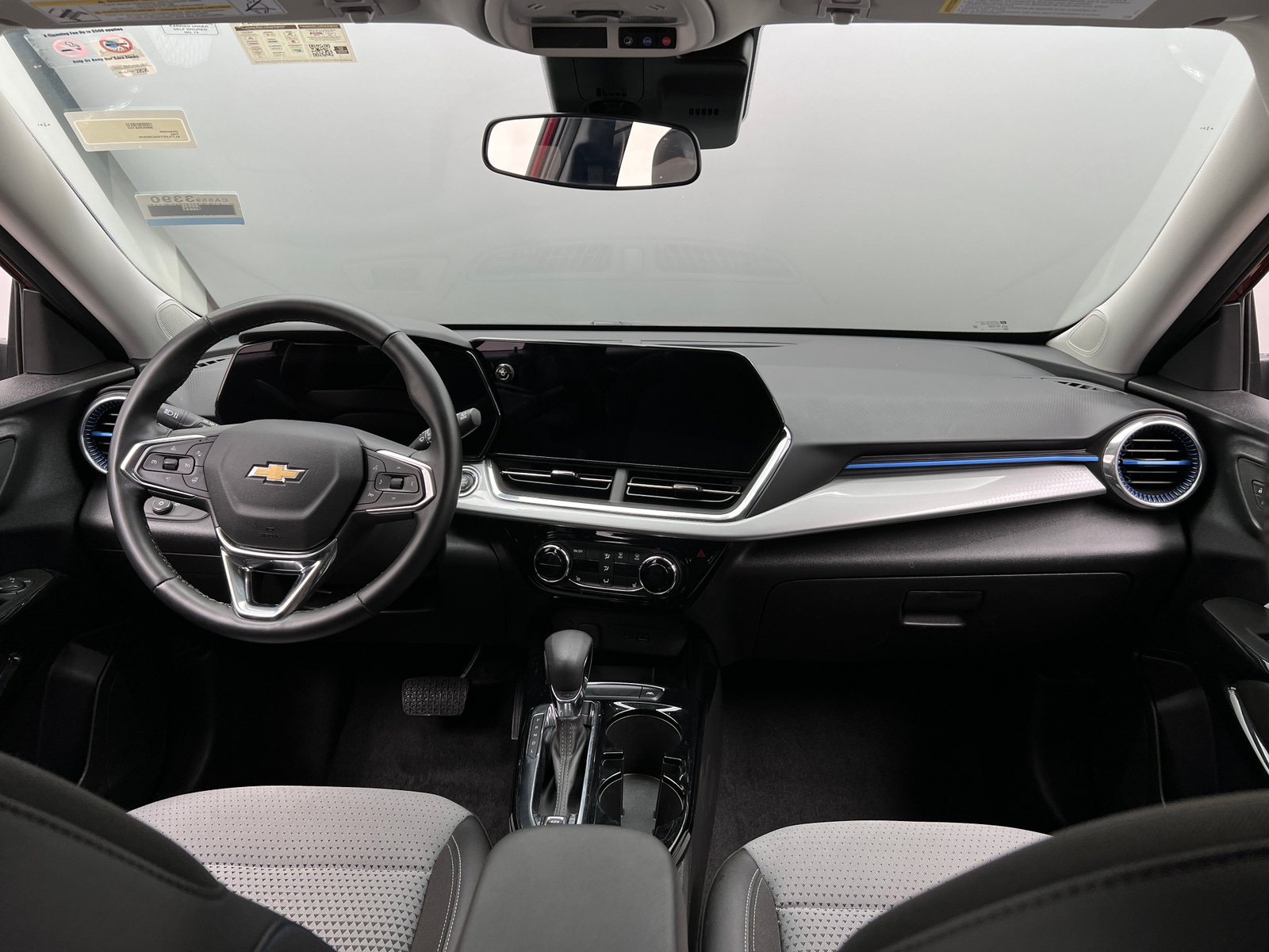Thumbnail: 2025 Chevrolet Trax - 2