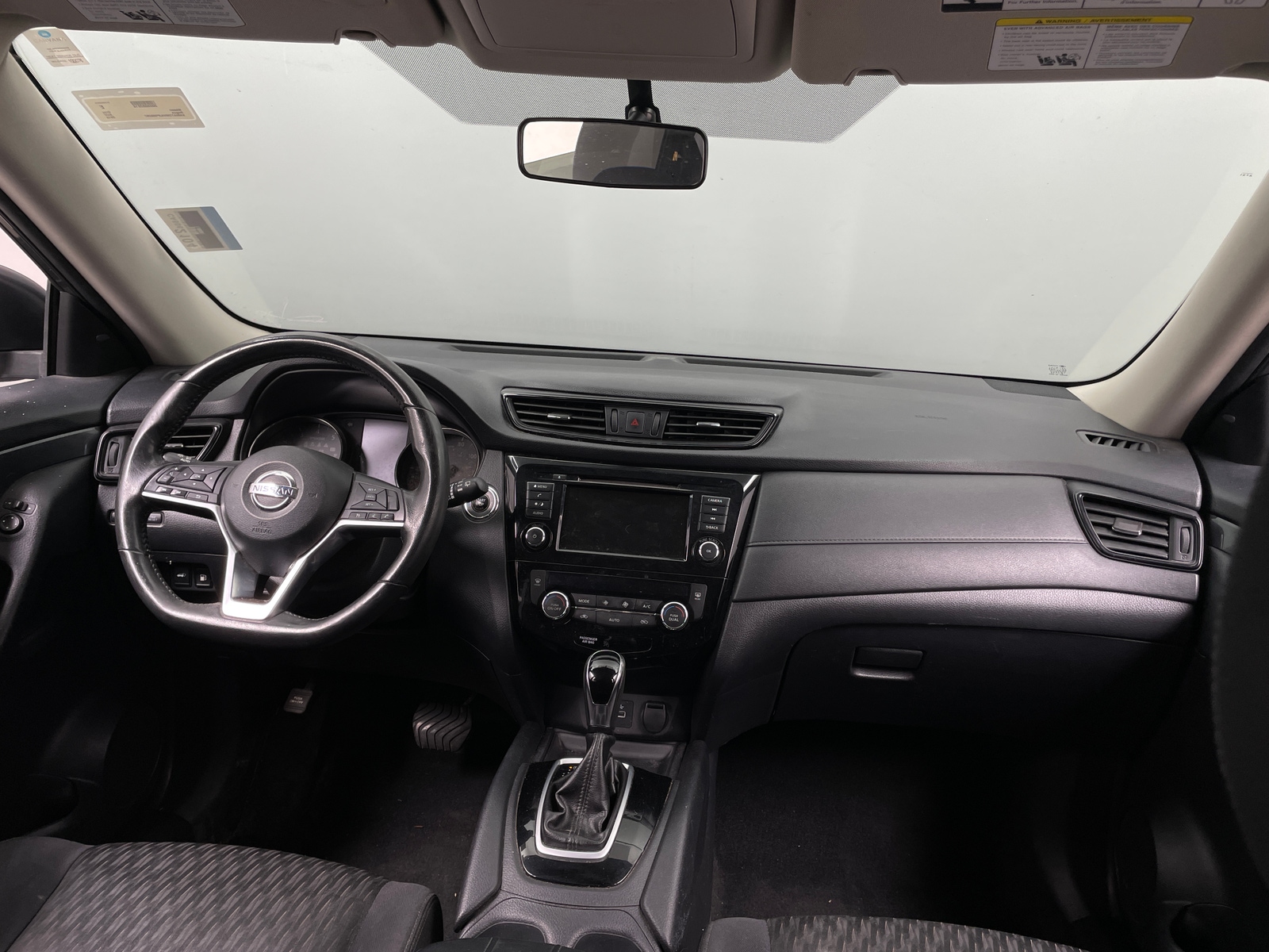 Thumbnail: 2018 Nissan Rogue - 3