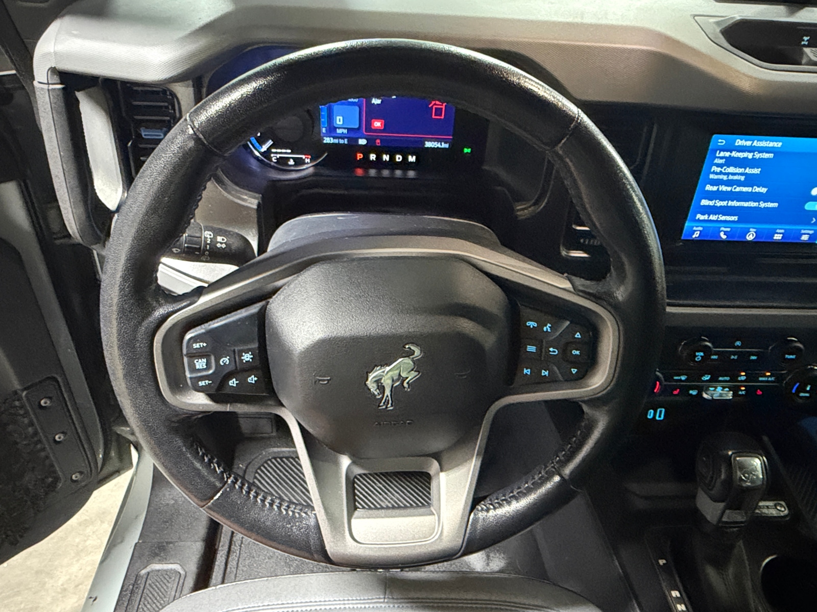 Thumbnail: 2022 Ford Bronco - 5