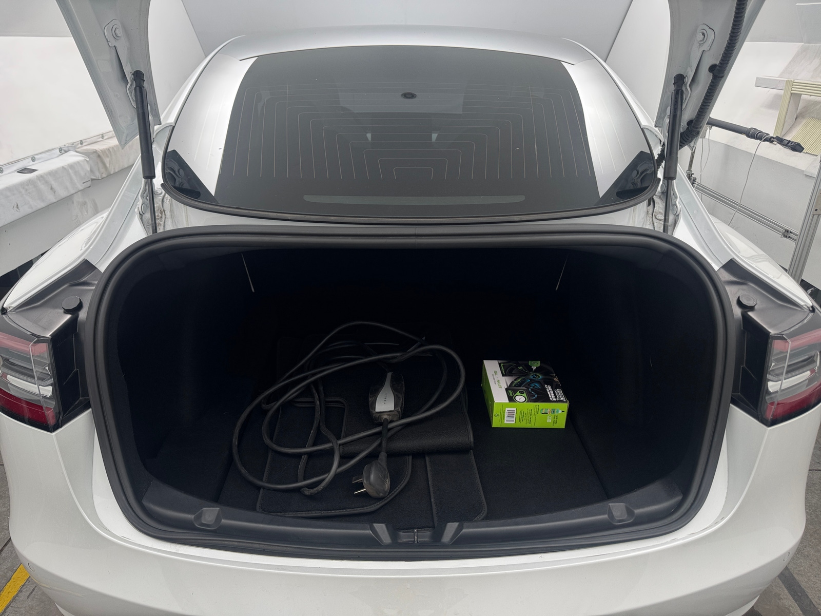 Thumbnail: 2020 Tesla Model 3 - 6