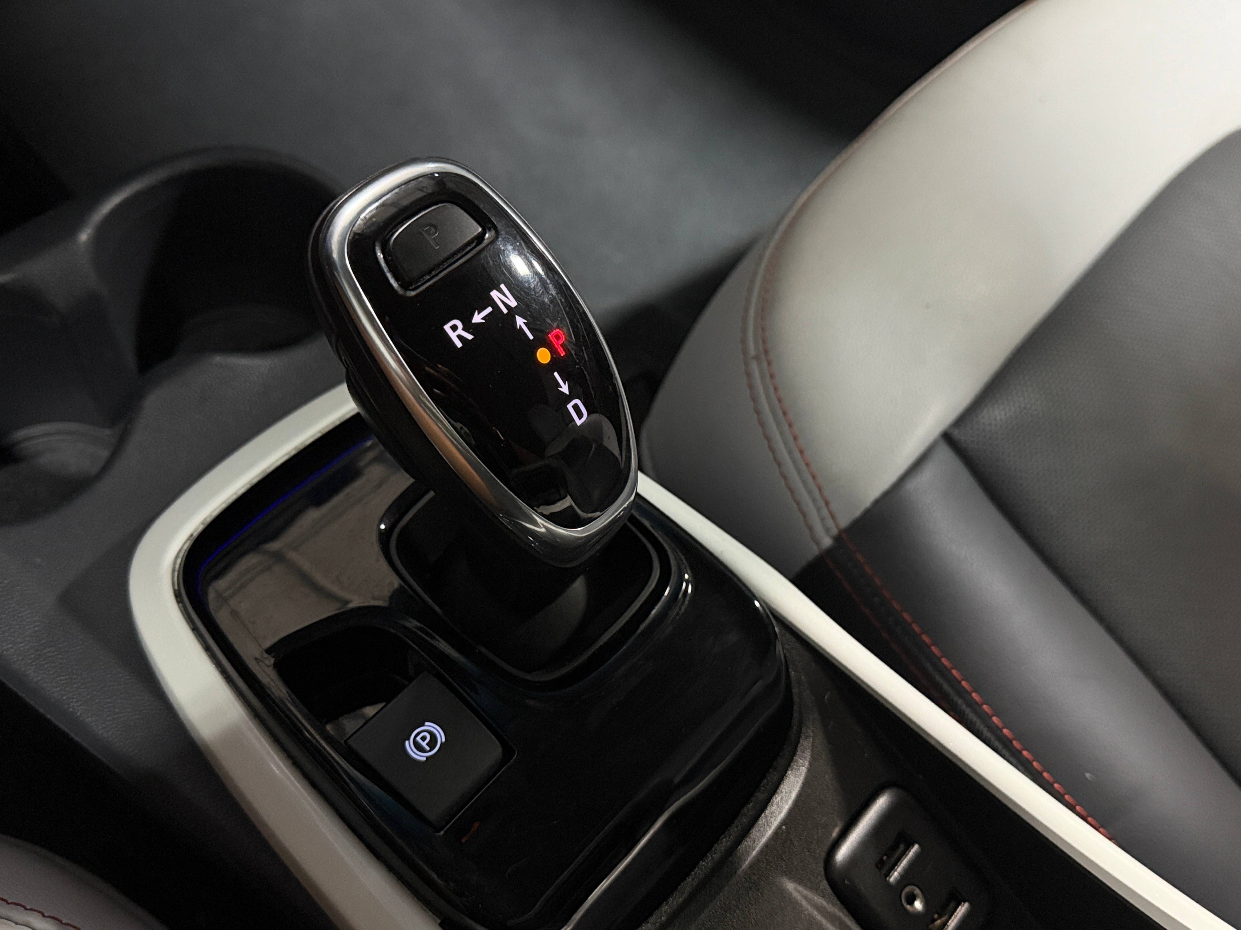 Used 2019 Chevrolet Bolt EV Premier with VIN 1G1FZ6S00K4133278 for sale in Auburn, WA