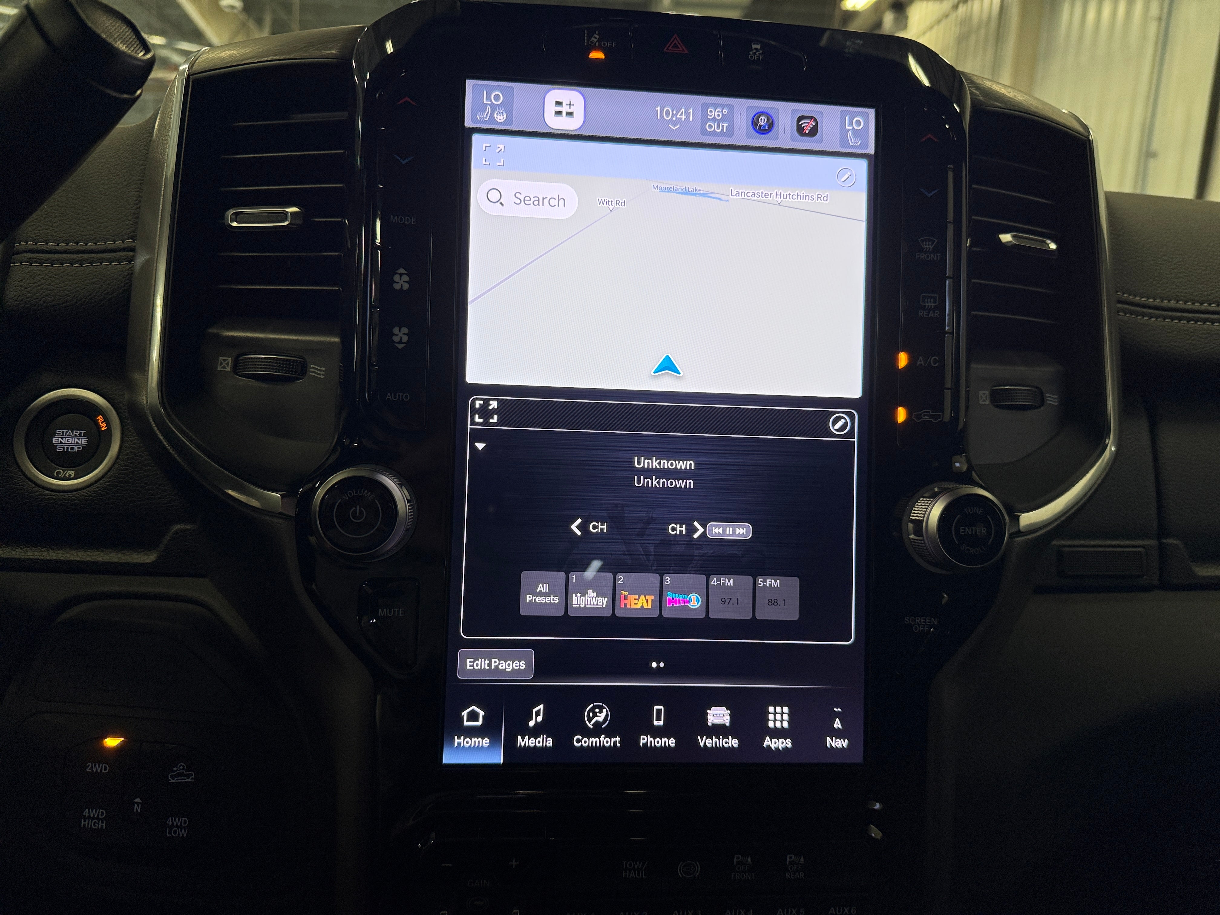 2026 RAM 2500 Laramie - Photo 10