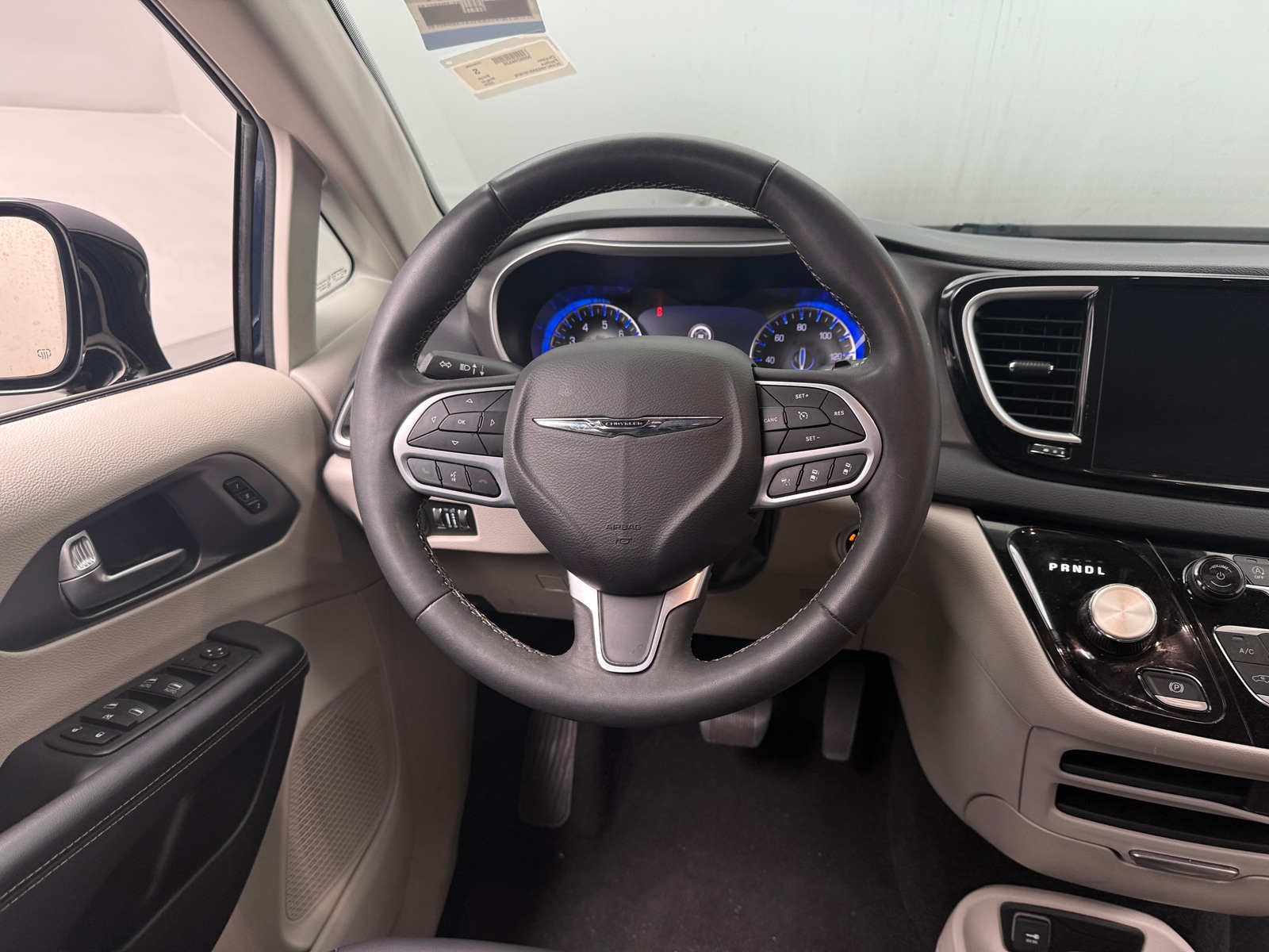 Thumbnail: 2024 Chrysler Pacifica - 4