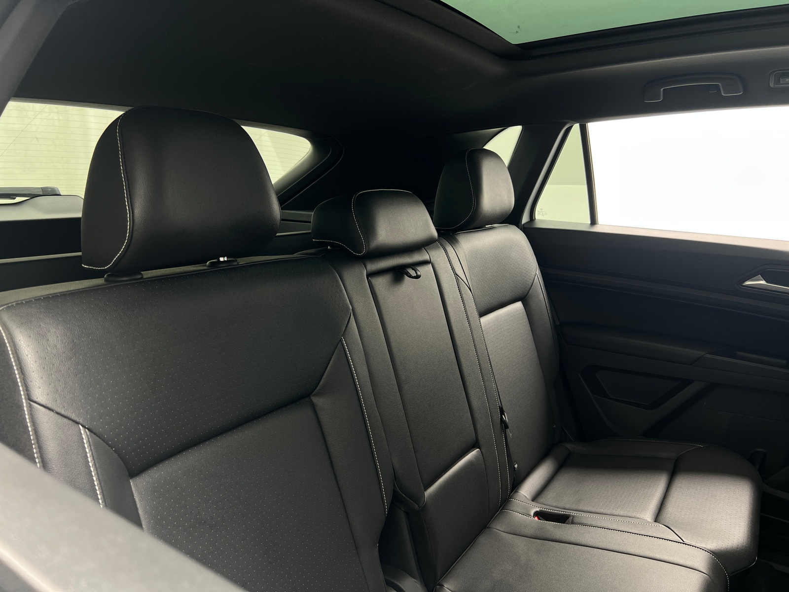 Thumbnail: 2020 Volkswagen Atlas - 6