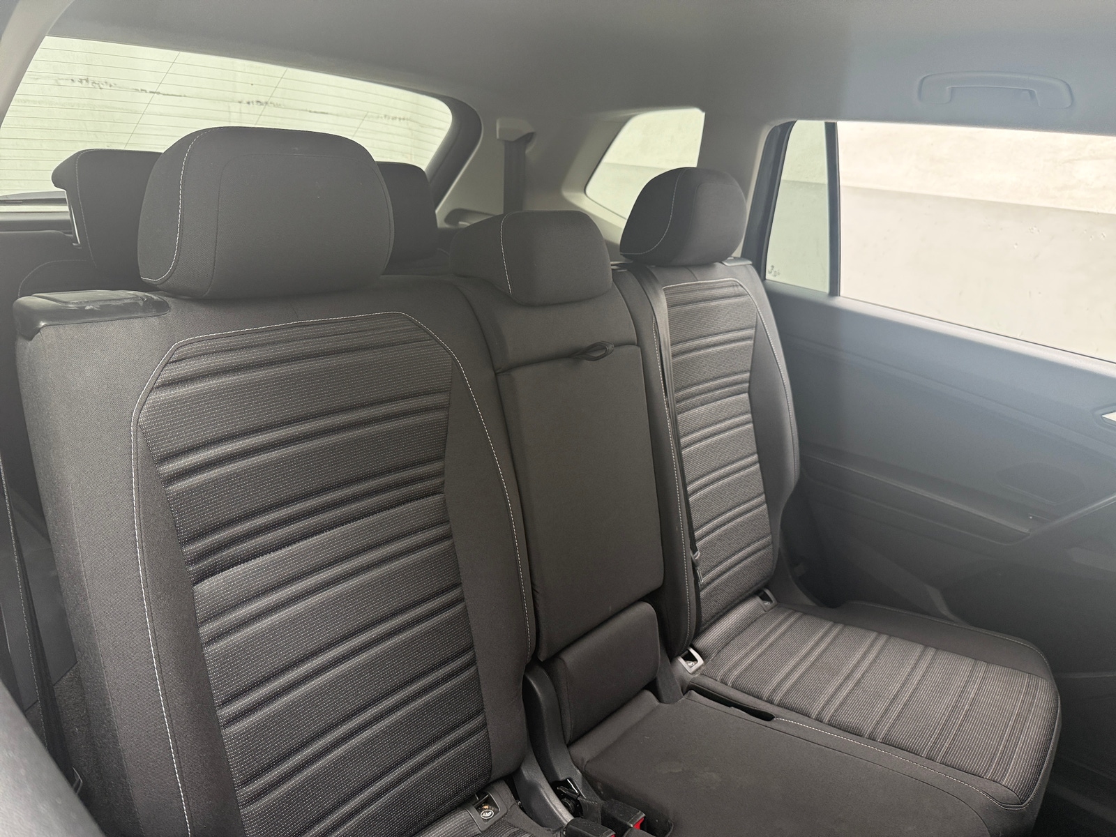Thumbnail: 2022 Volkswagen Tiguan - 6