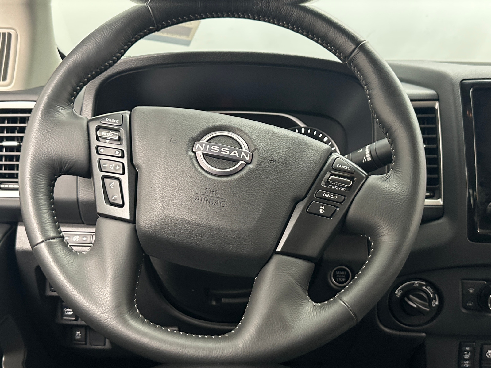 Thumbnail: 2023 Nissan Frontier - 5