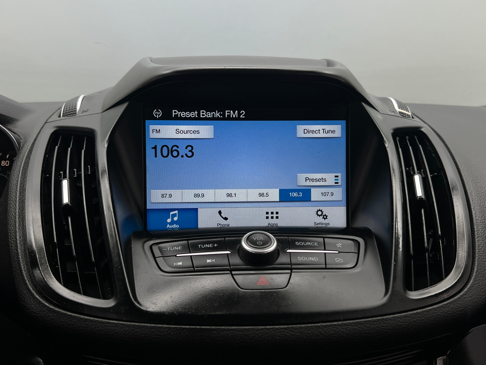 Thumbnail: 2019 Ford Escape - 4
