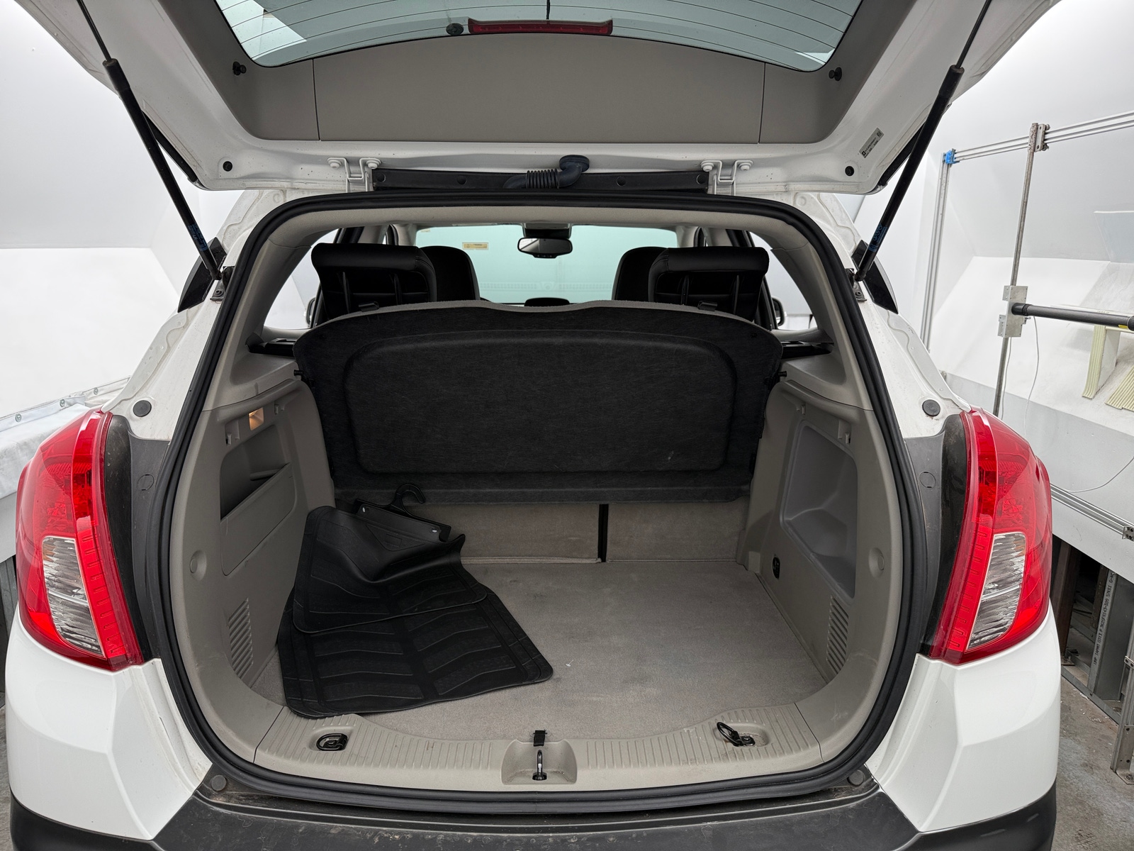 Thumbnail: 2016 Buick Encore - 6