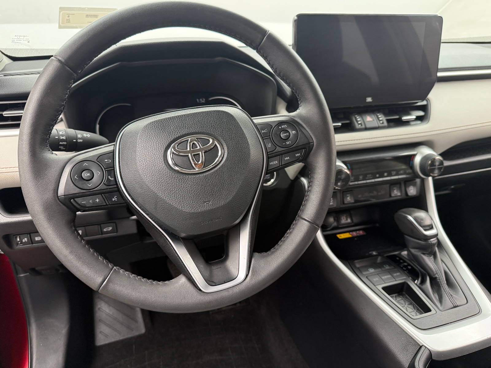 Thumbnail: 2024 Toyota RAV4 - 4