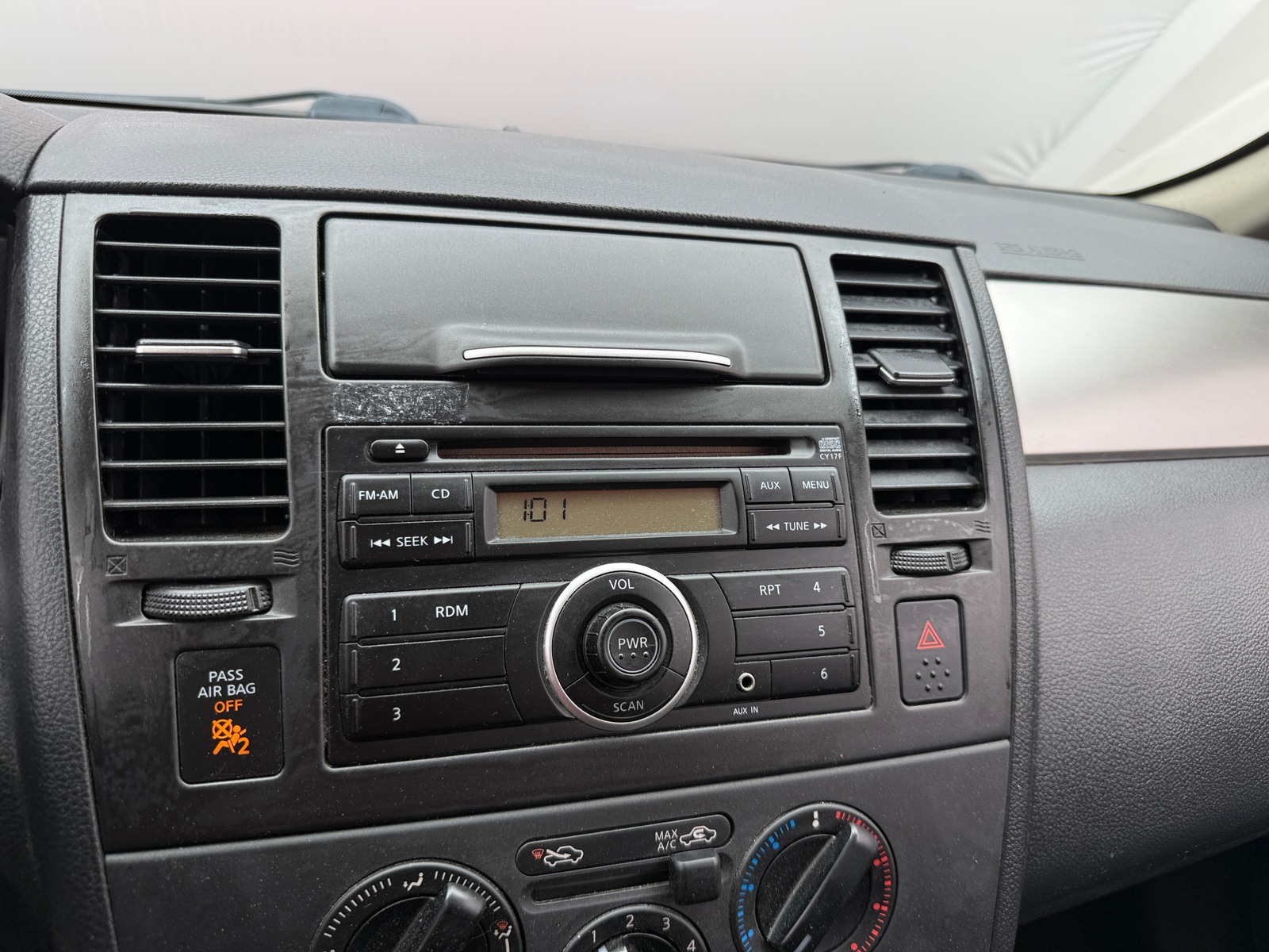 Thumbnail: 2012 Nissan Versa - 4