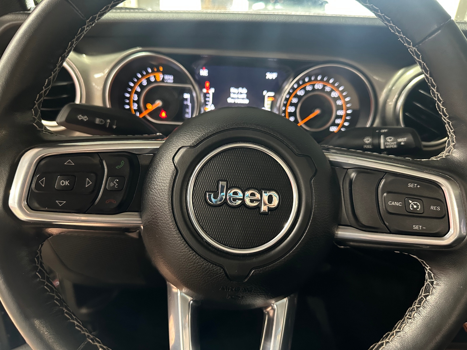 Thumbnail: 2021 Jeep Gladiator - 5