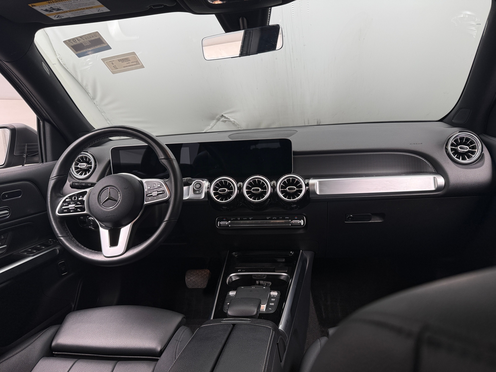 Thumbnail: 2021 Mercedes-Benz GLB - 2