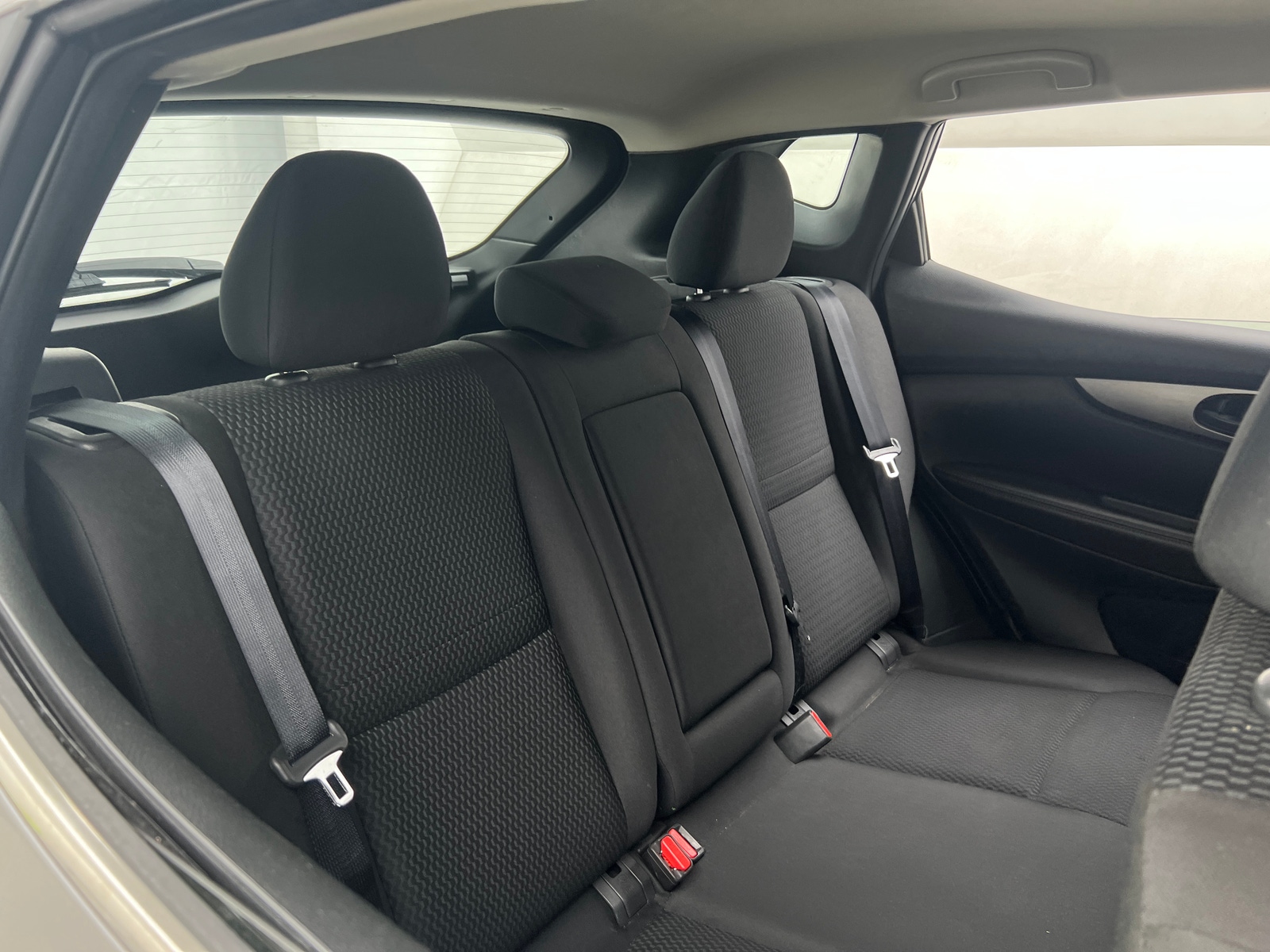 Thumbnail: 2017 Nissan Rogue Sport - 6