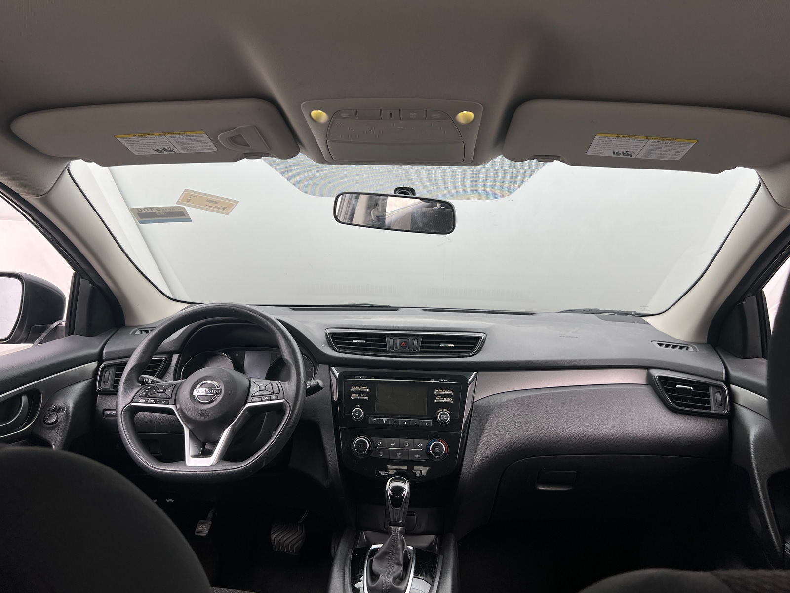 Thumbnail: 2017 Nissan Rogue Sport - 3