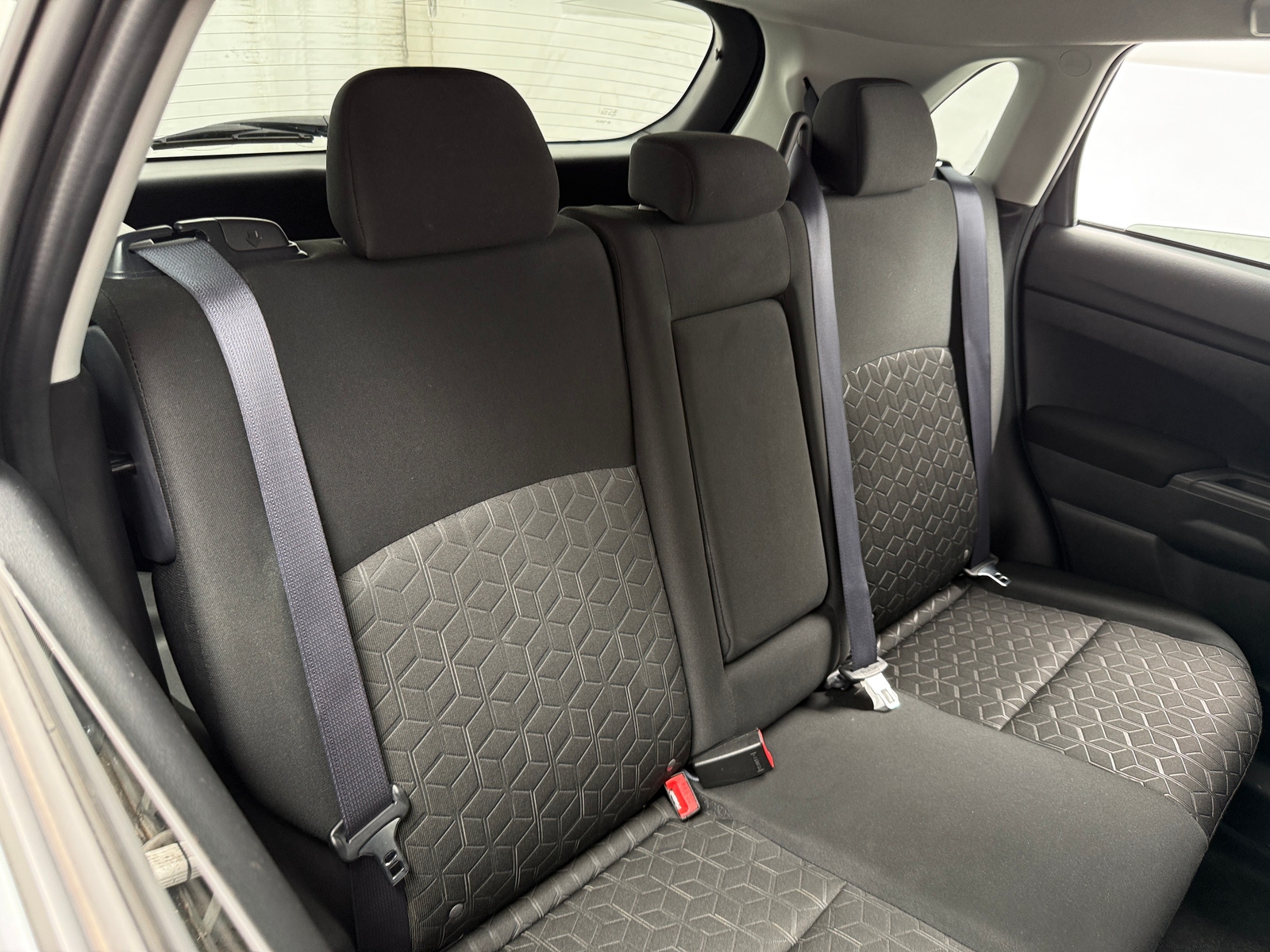 Thumbnail: 2025 Mitsubishi Outlander Sport - 6