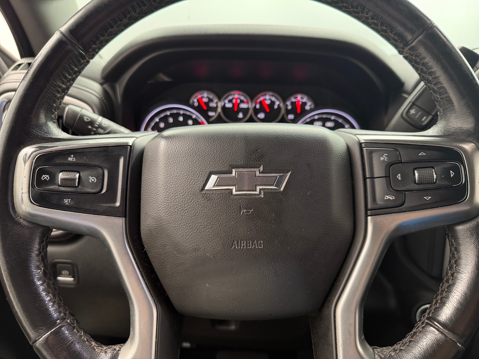 Thumbnail: 2020 Chevrolet Silverado 1500 - 5