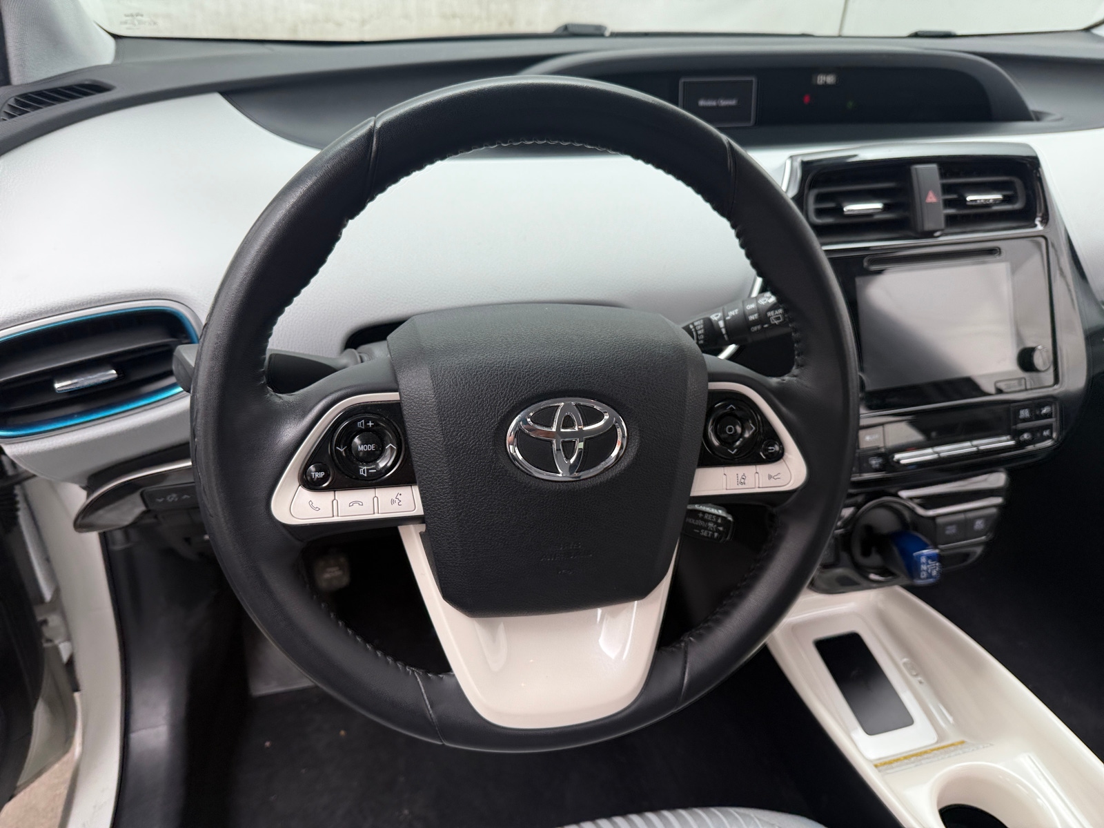 Thumbnail: 2017 Toyota Prius - 5