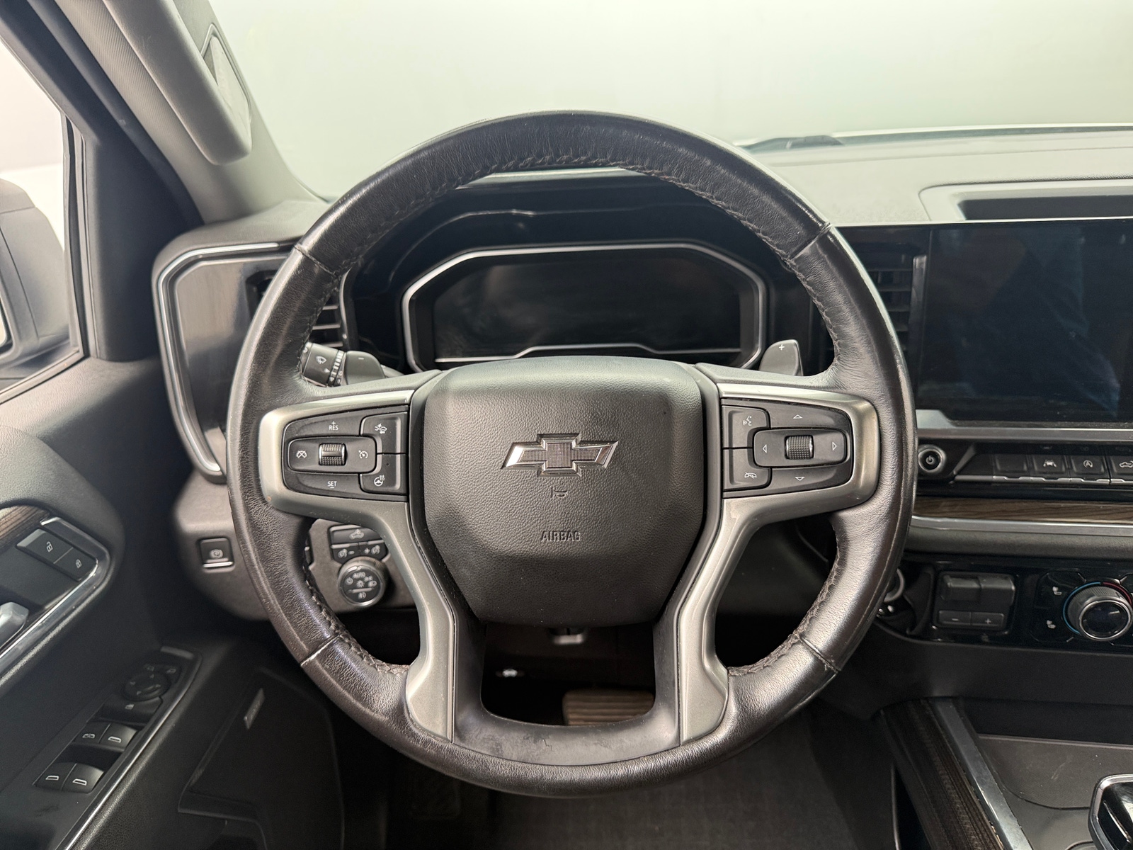 Thumbnail: 2023 Chevrolet Silverado 1500 - 5