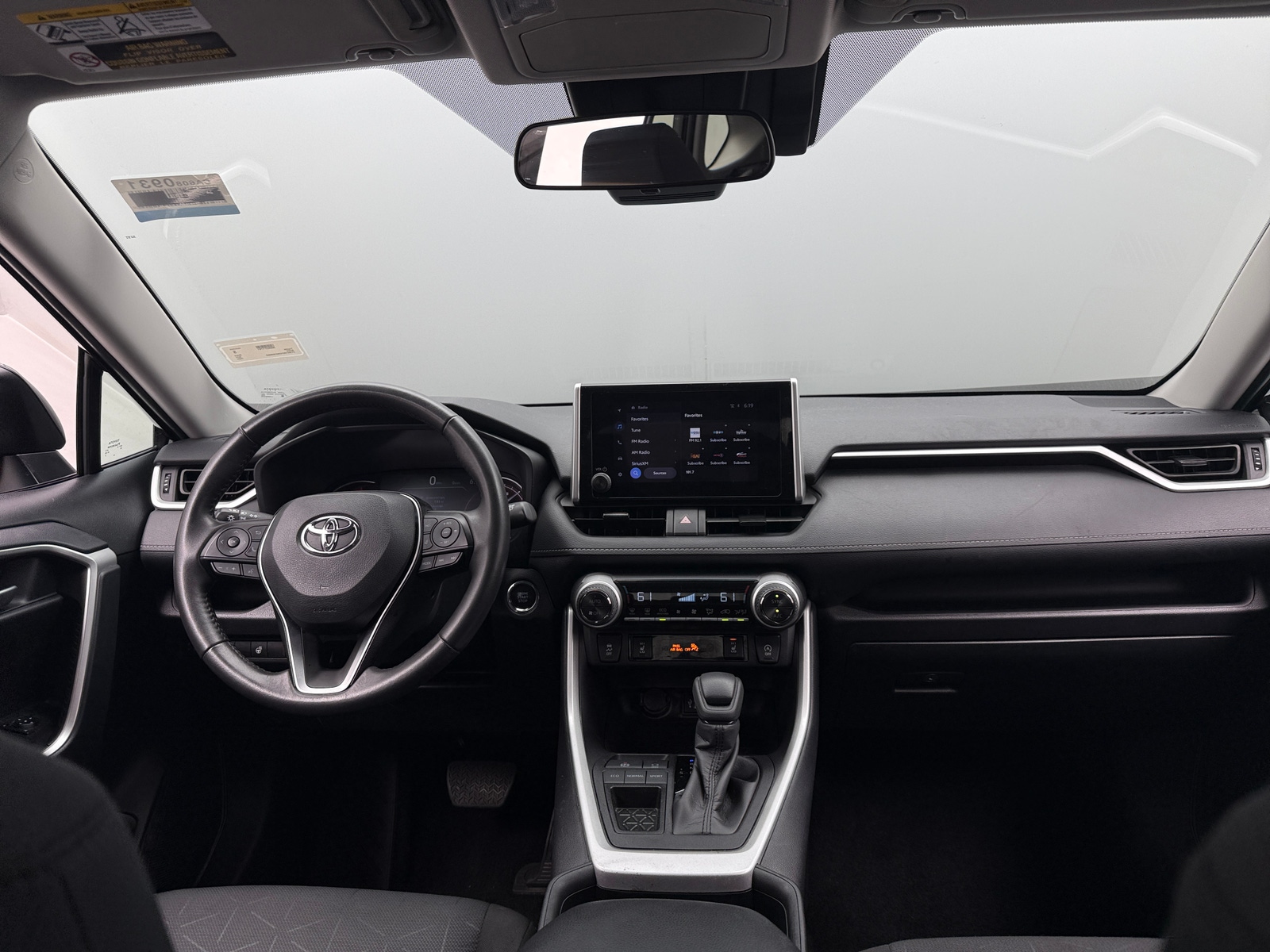 Thumbnail: 2025 Toyota RAV4 - 3