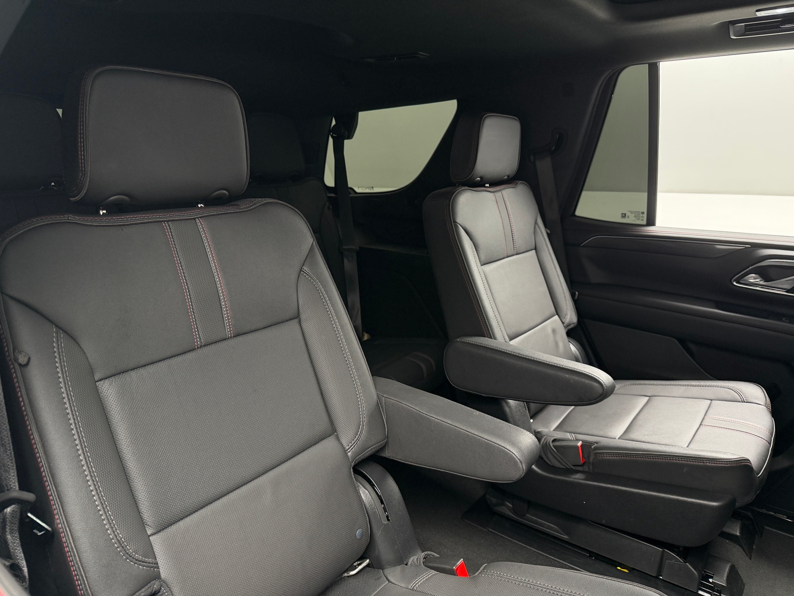 Thumbnail: 2022 Chevrolet Tahoe - 5