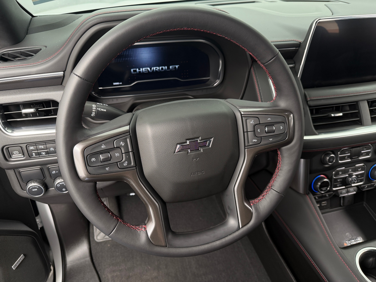 Thumbnail: 2022 Chevrolet Tahoe - 4