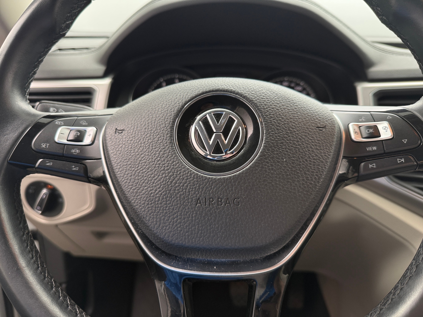 Thumbnail: 2019 Volkswagen Atlas - 4