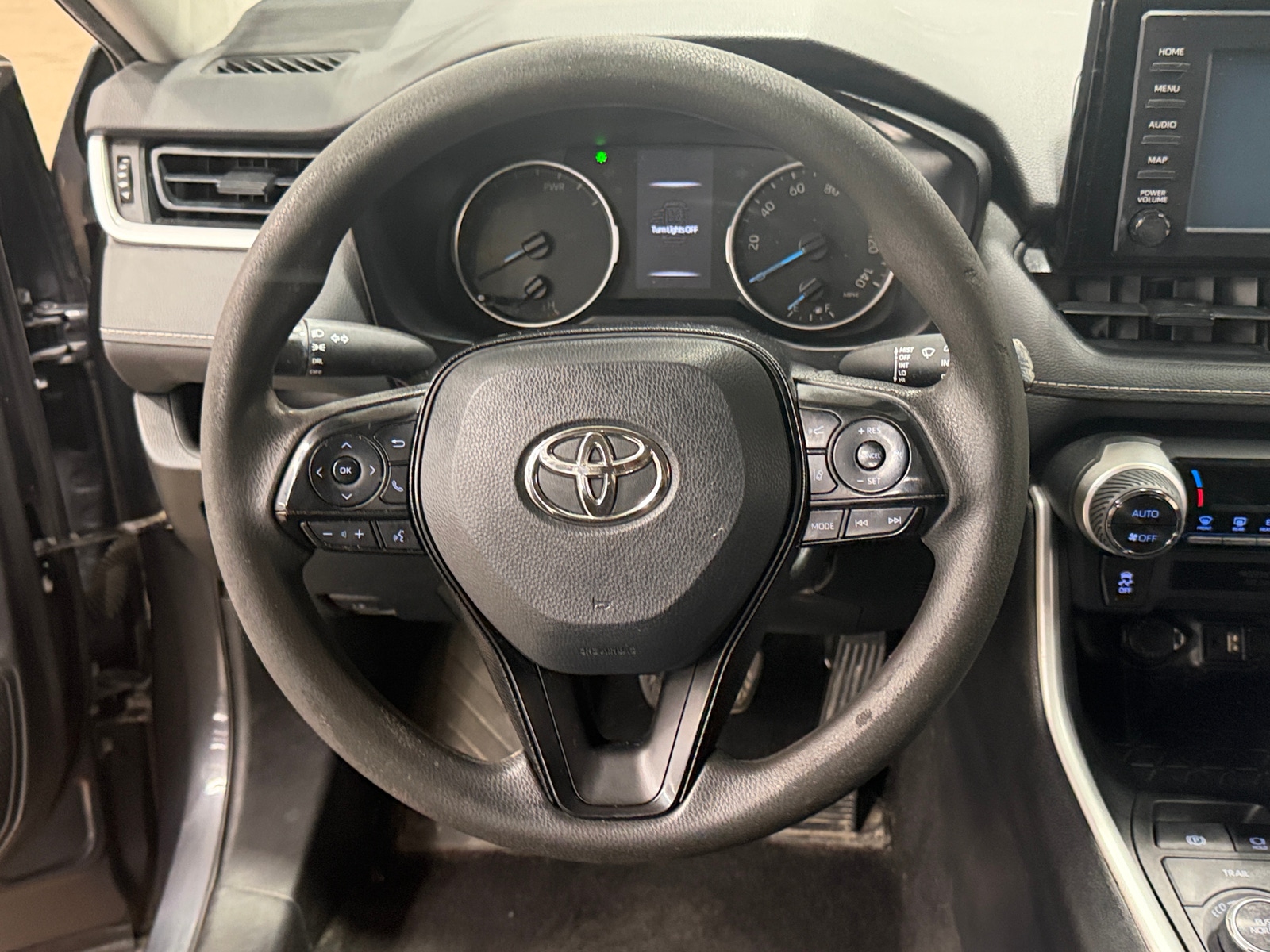 Thumbnail: 2019 Toyota RAV4 - 5