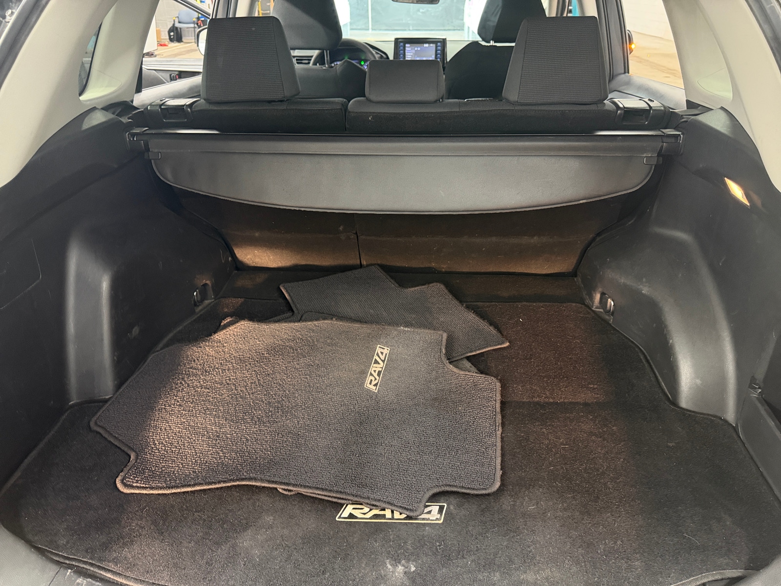 Thumbnail: 2019 Toyota RAV4 - 7