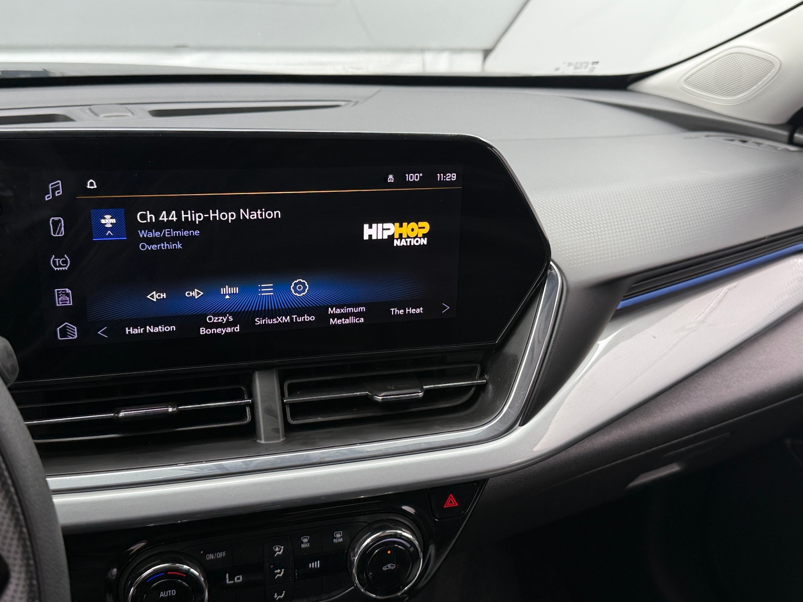 Thumbnail: 2025 Chevrolet Trax - 3