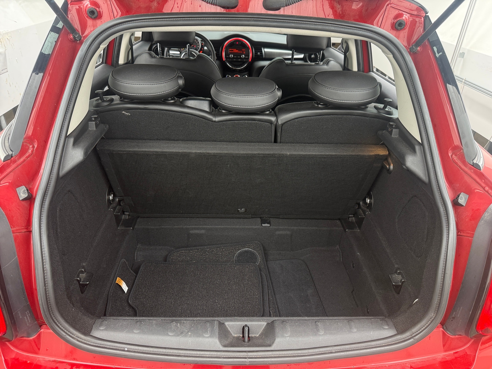 Thumbnail: 2016 MINI Cooper Hardtop - 6