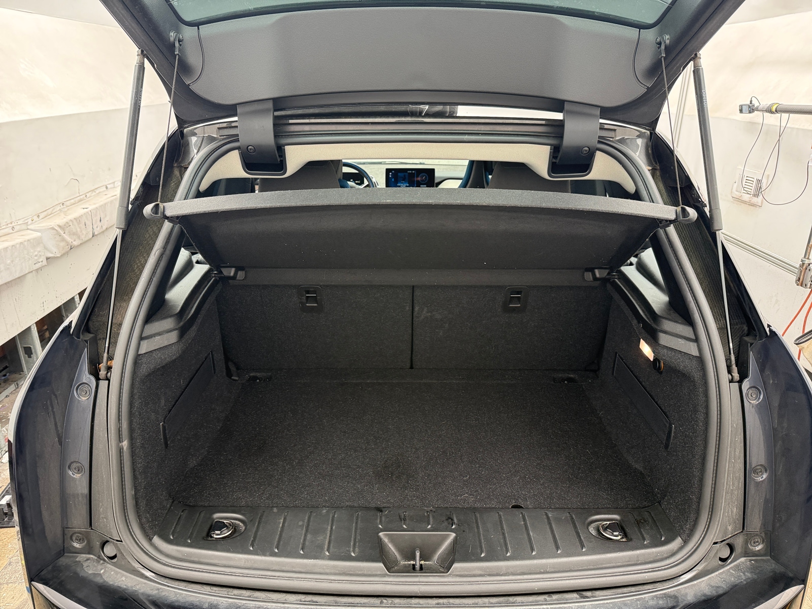 Thumbnail: 2018 BMW i3 - 7