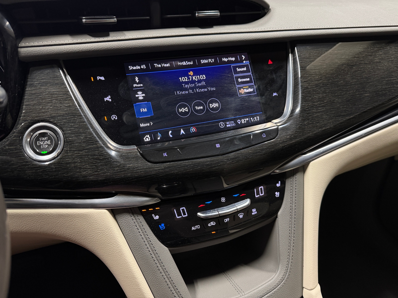 Thumbnail: 2020 Cadillac XT6 - 3